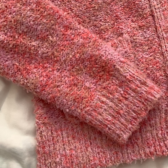 Pink fluffy cardigan with pockets - Picture 4 of 5